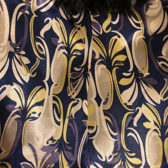 Just in Holiday price drop Sale Beautiful Live a Little Faux Fur vest - Picture 4 of 5